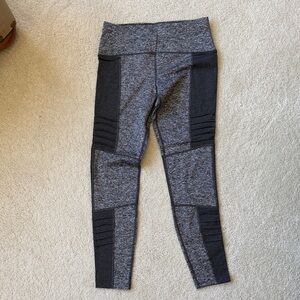 Oiselle Black and White Patterned Leggings